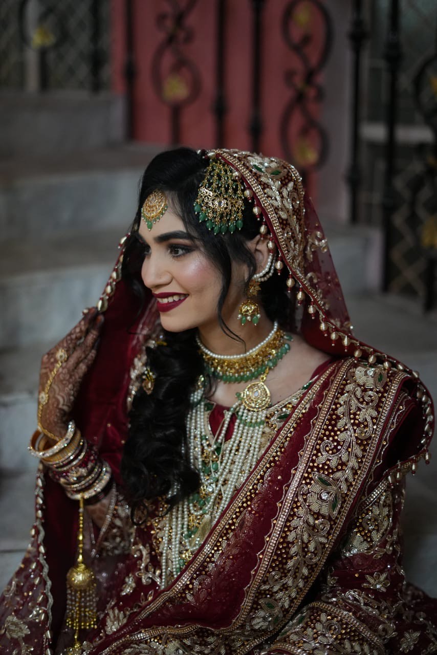 South Indian bridal look – bold eyeliner, matte skin